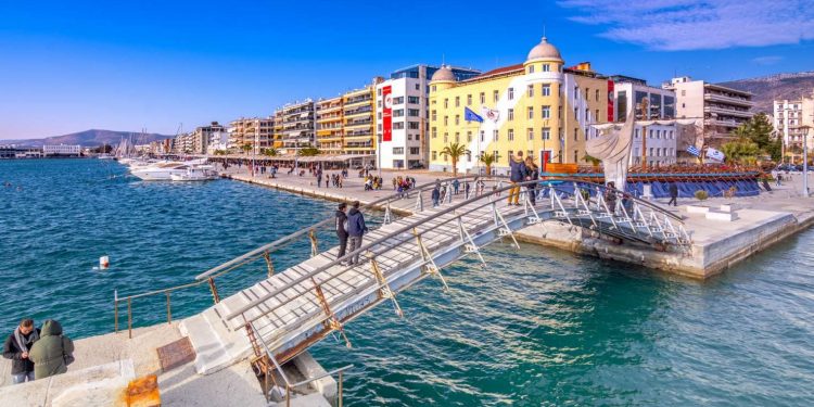 ΜΑΓΝΗΣΙΑ: Η ΠΟΛΗ ΤΩΝ ΝΟΜΩΝ, Η ΟΡΓΑΝΩΣΗ ΤΩΝ ΘΕΣΜΩΝ ΚΑΙ ΤΗΣ ΖΩΗΣ