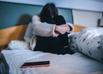 «ΣΗΜΑΔΙΑ ΠΟΥ ΔΕΙΧΝΟΥΝ ΟΤΙ ΕΝΑ ΠΑΙΔΙ ΕΧΕΙ ΠΕΣΕΙ ΘΥΜΑ CYBER BULLYING»