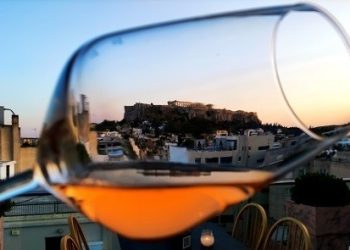 «ΛΕΥΚΟ, ΡΟΖΕ Η ΚΟΚΚΙΝΟ ΚΡΑΣΙ;»