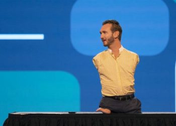 NICK VUJICIC: ΔΥΝΑΜΗ ΨΥΧΗΣ ΠΡΟΣ ΟΛΟΥΣ