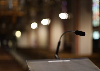 «ΤΟΥ ΛΟΓΟΥ ΤΑ ΑΝΕΙΠΩΤΑ: ΠΟΛΙΤΙΚΟΣ ΛΟΓΟΣ»