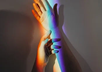 «ΕΡΩΤΑΣ ΣΕ ΤΙΜΗ ΕΥΚΑΙΡΙΑΣ»