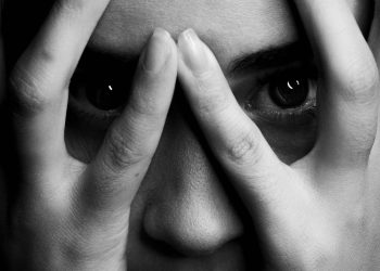 “ΕΛΠΙΣ ΚΑΙ ΔΕΟΣ”