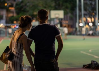 «FRIENDS WITH BENEFITS»