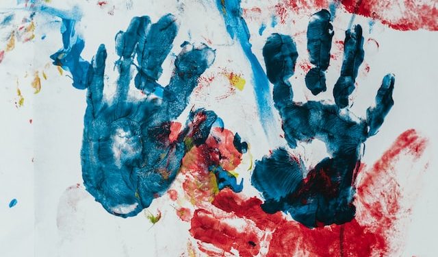 «ΕΜΠΟΔΙΑ ΣΤΗΝ ΠΡΟΣΤΑΣΙΑ ΤΩΝ ΠΑΙΔΙΩΝ»