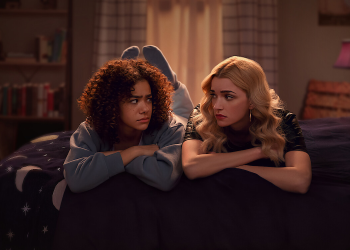 ΤΖΙΝΙ ΚΑΙ ΤΖΟΡΤΖΙΑ: MΙΑ ΕΝΔΙΑΦΕΡΟΥΣΑ ΣΕΙΡΑ ΤΟΥ ΝΕTFLIX