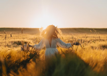 «H ΣΗΜΑΣΙΑ ΤΟΥ ΝΑ ΑΓΚΑΛΙΑΖΕΙΣ ΤΗΝ ΘΗΛΥΚΟΤΗΤΑ ΣΟΥ»